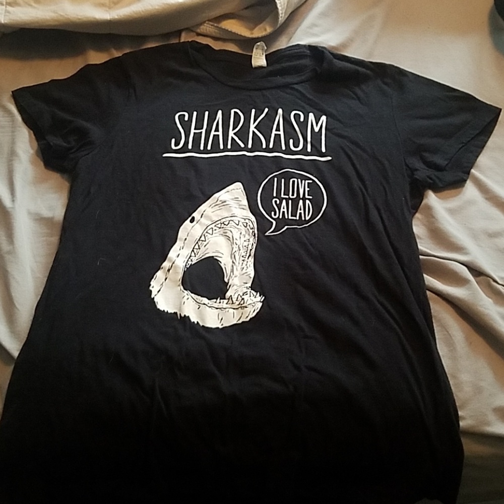 Used Women's short sleeve tshirt